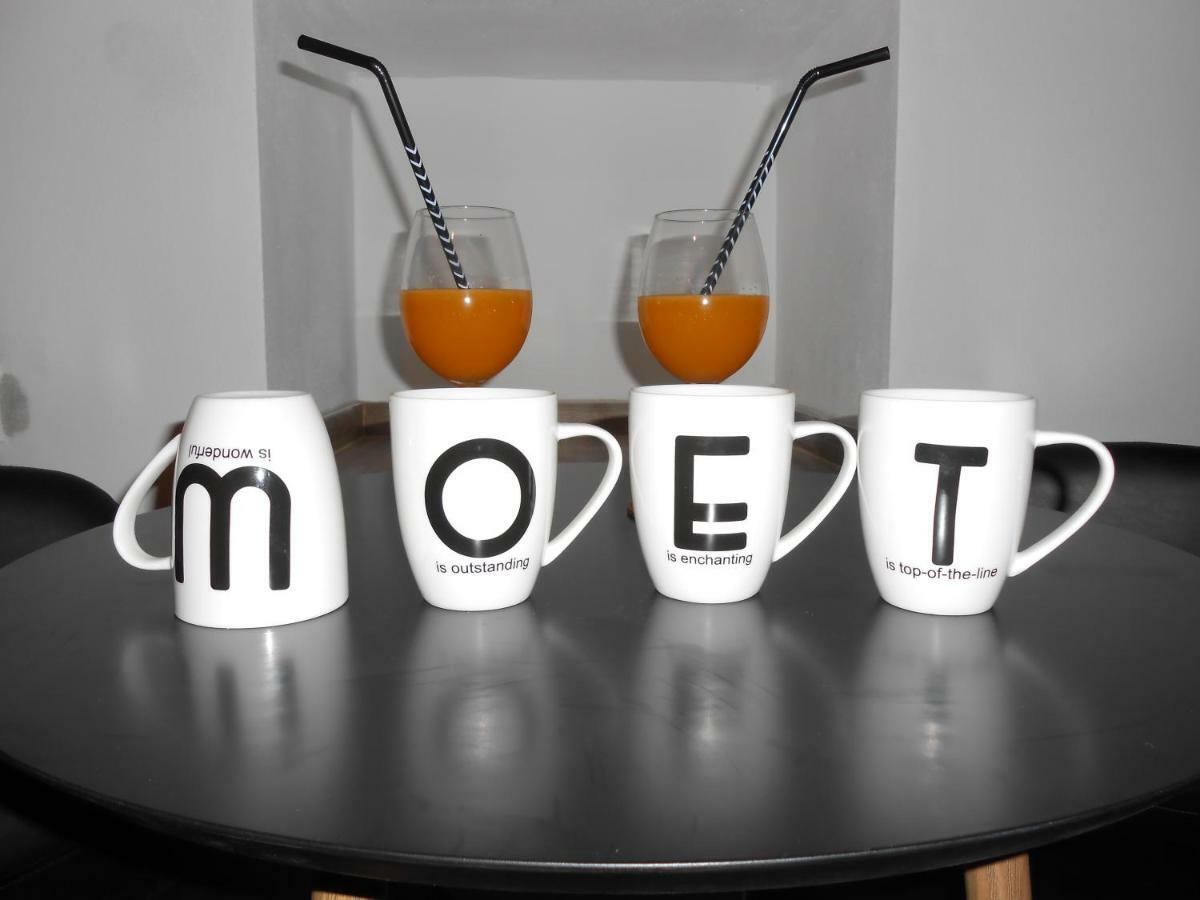 Appartamento Moet With Garden Pola Esterno foto